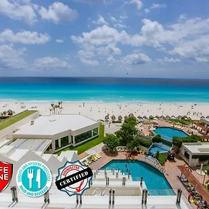 Aparthotel In Ocean Front Cancun
