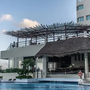 Aparthotel Beach&sunrise Cancun